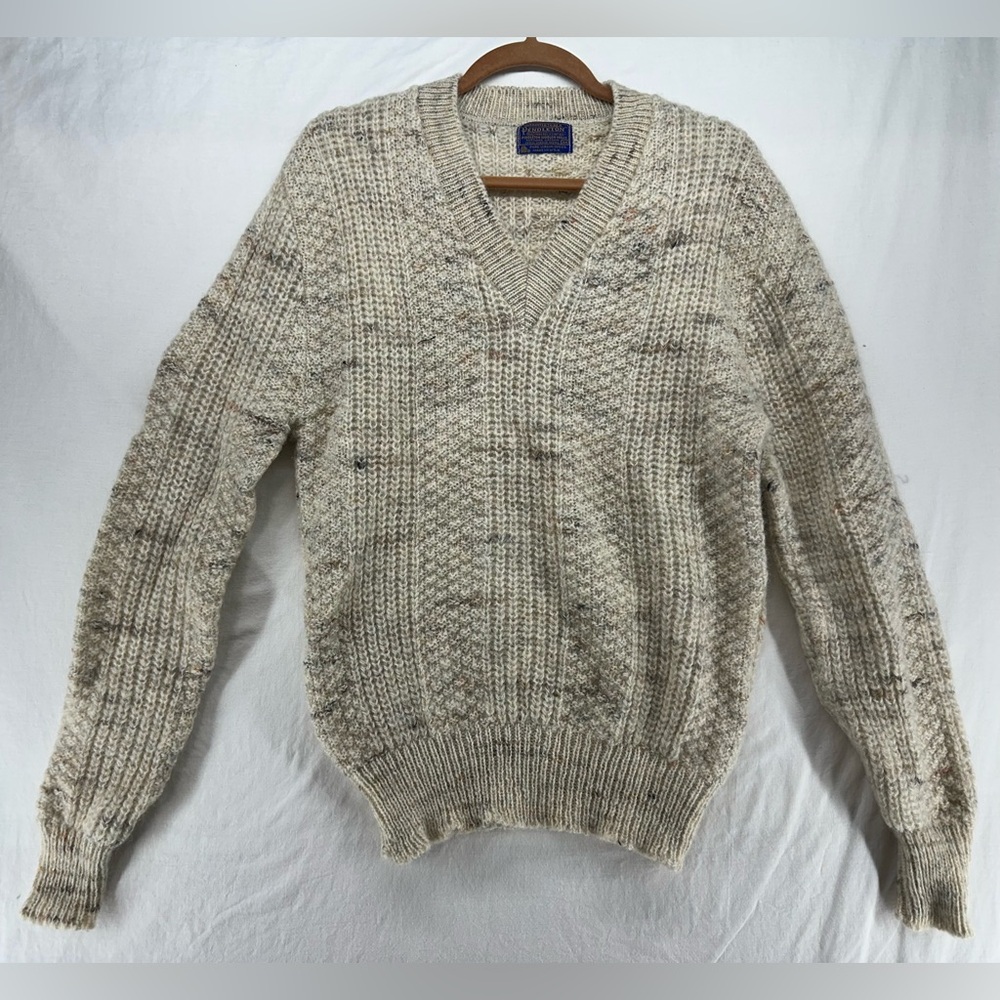 Vintage Pendelton Virgin Wool V Neck Sweater Beige Speckled Knit Mens Size M - Picture 1 of 5